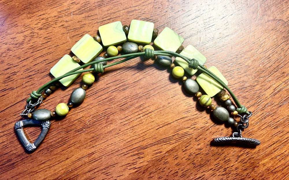 Silpada Green Mother of pearl bracelet - Picture 3 of 3